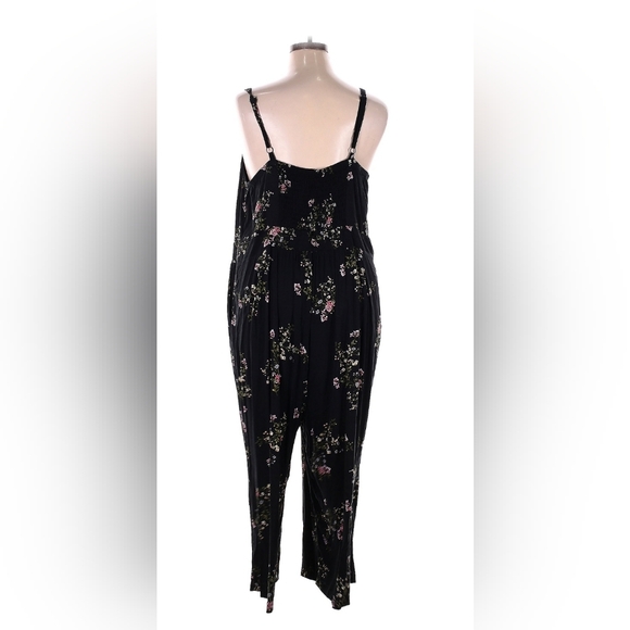 Torrid Floral Jumpsuit Romper 3X - Picture 2 of 3